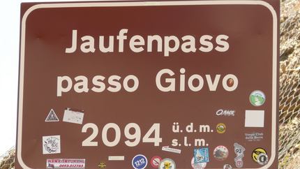 Straßenschild Jaufenpass, 2094 Meter Höhe