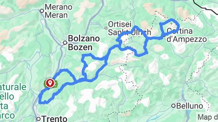 Das kurvige Herz der Dolomiten Das kurvige Herz der Dolomiten