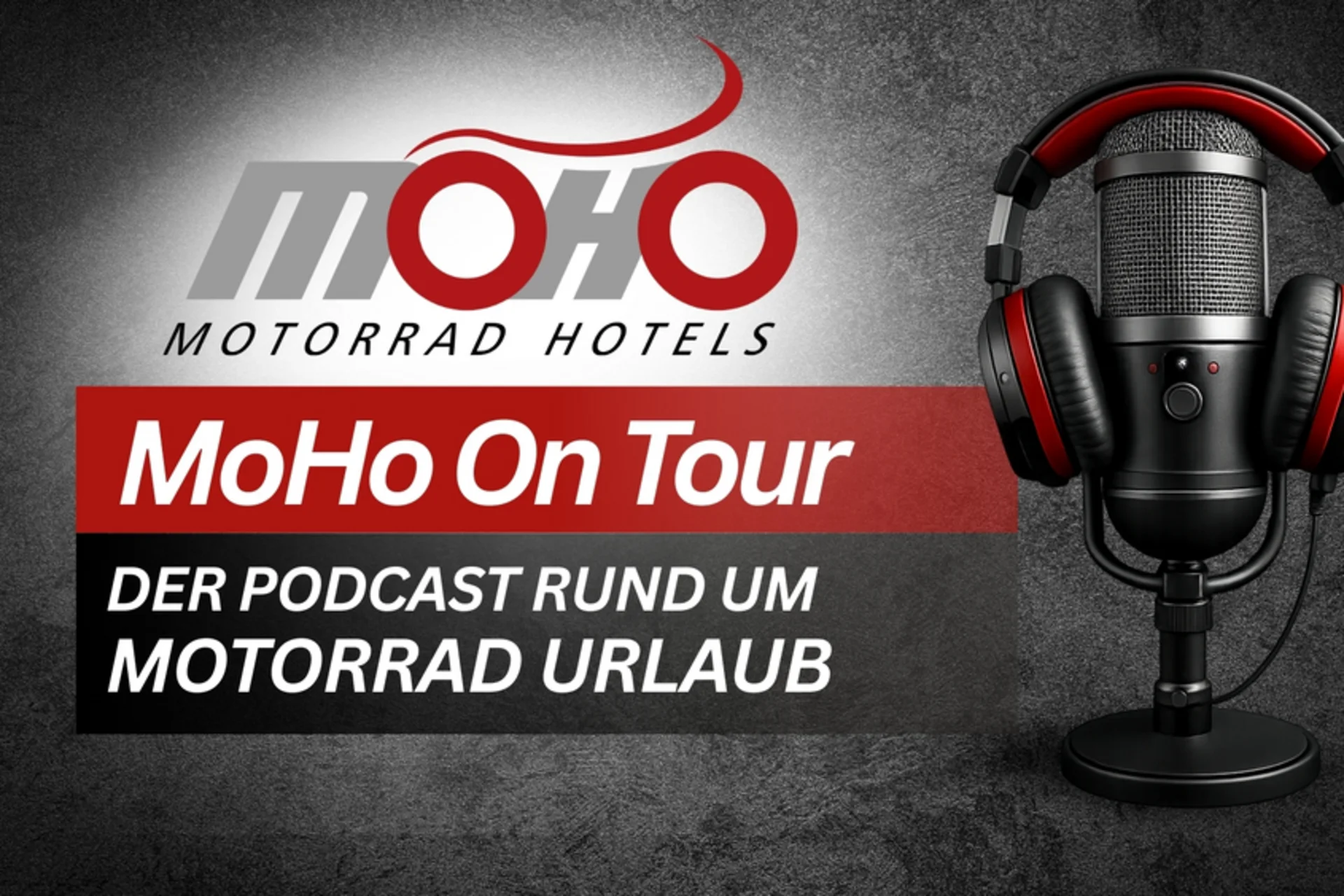 Mikrofon mit Kopfhörern und MoHo Motorrad Hotels Podcast Logo